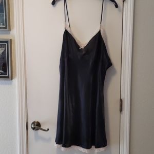 Black satin chemise - XXL